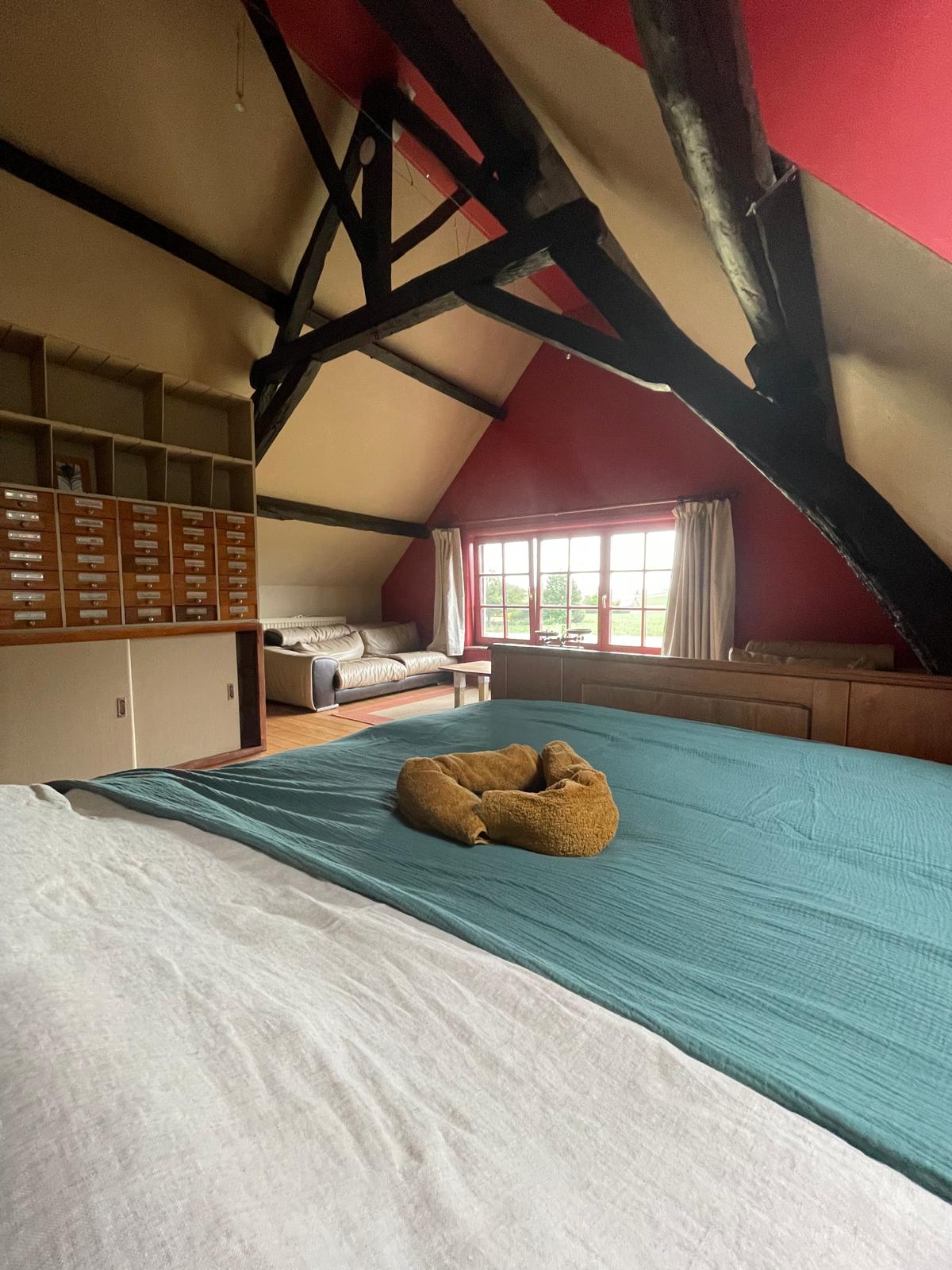 Chambre Chêne gite leuze en hainaut